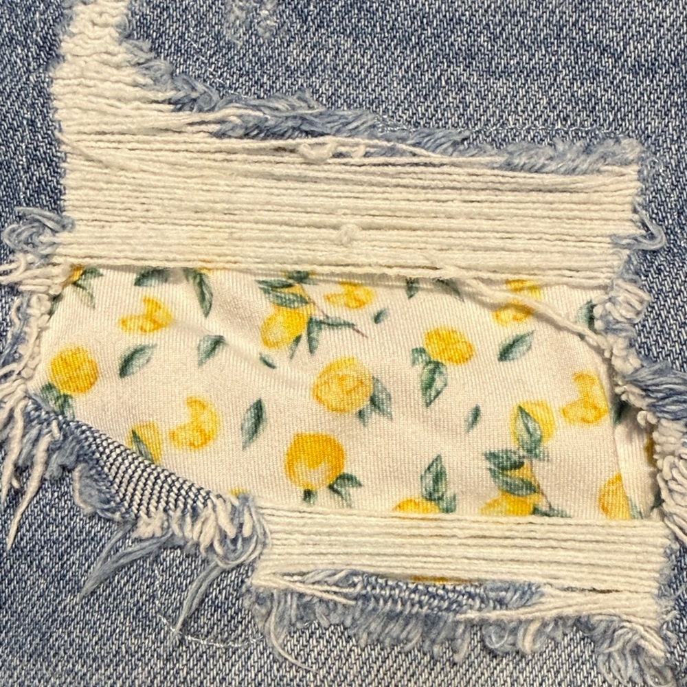 Judy Blue high rise light Blue Distressed Jean Shorts Lemon Patch 5” inseam - Picture 3 of 7
